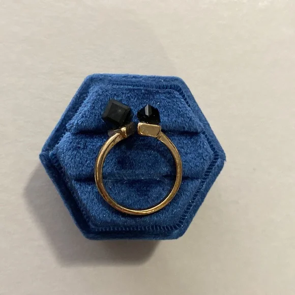 Statement Geometrical ring - Picture 2 of 3